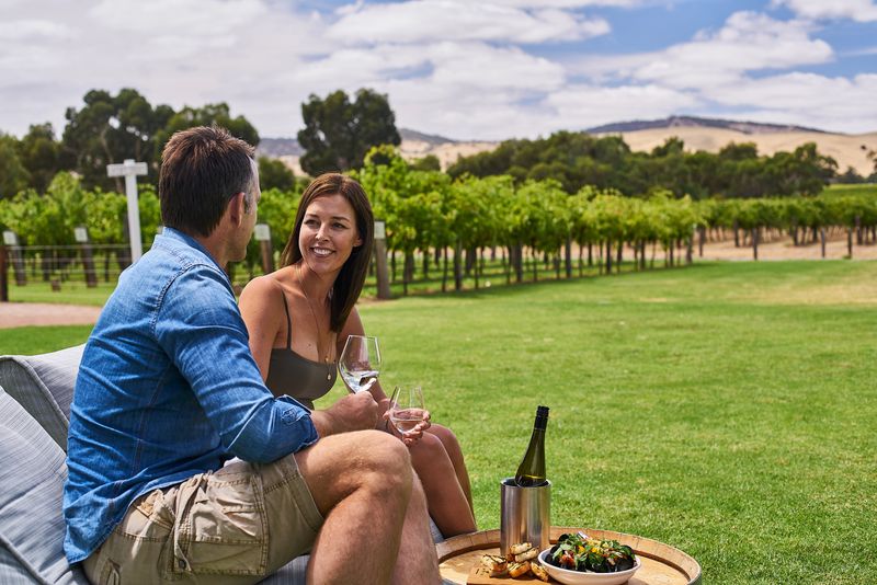 Couple at Jacob's Creek credit South Australian Tourism Commission